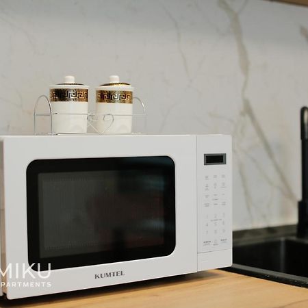 Miku Apartment - Glamorous 1Bedroom Apartment At Olympic Residence ติรานา ภายนอก รูปภาพ