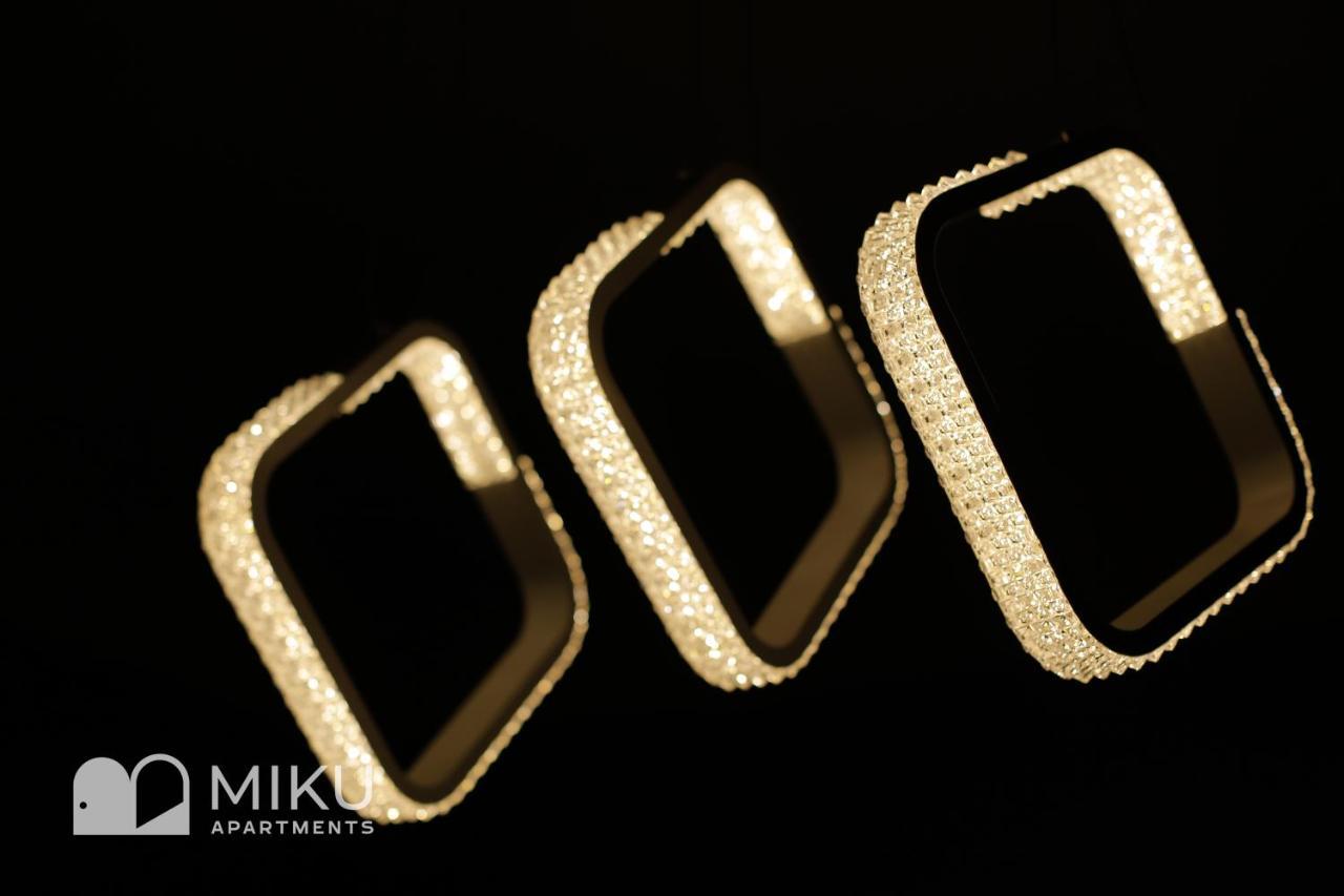 Miku Apartment - Glamorous 1Bedroom Apartment At Olympic Residence ติรานา ภายนอก รูปภาพ
