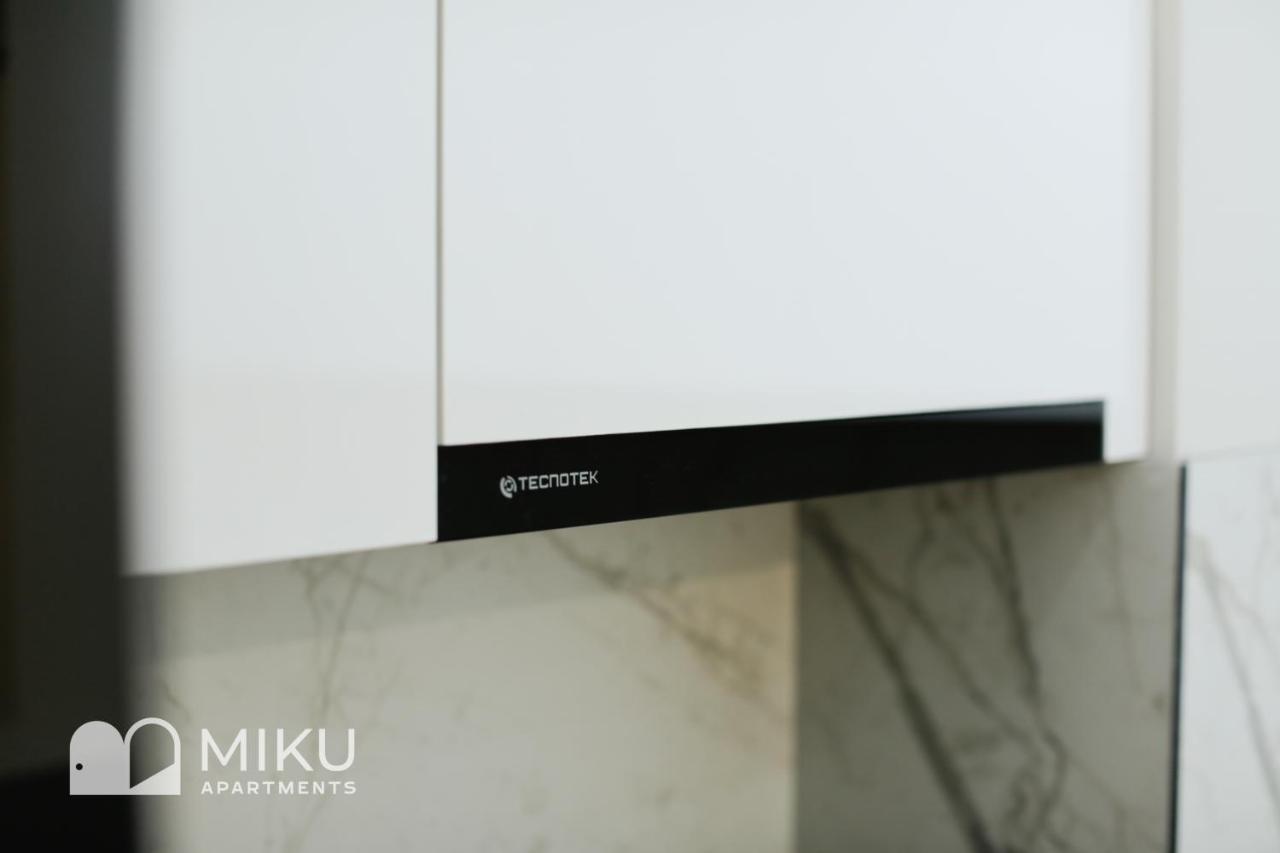 Miku Apartment - Glamorous 1Bedroom Apartment At Olympic Residence ติรานา ภายนอก รูปภาพ