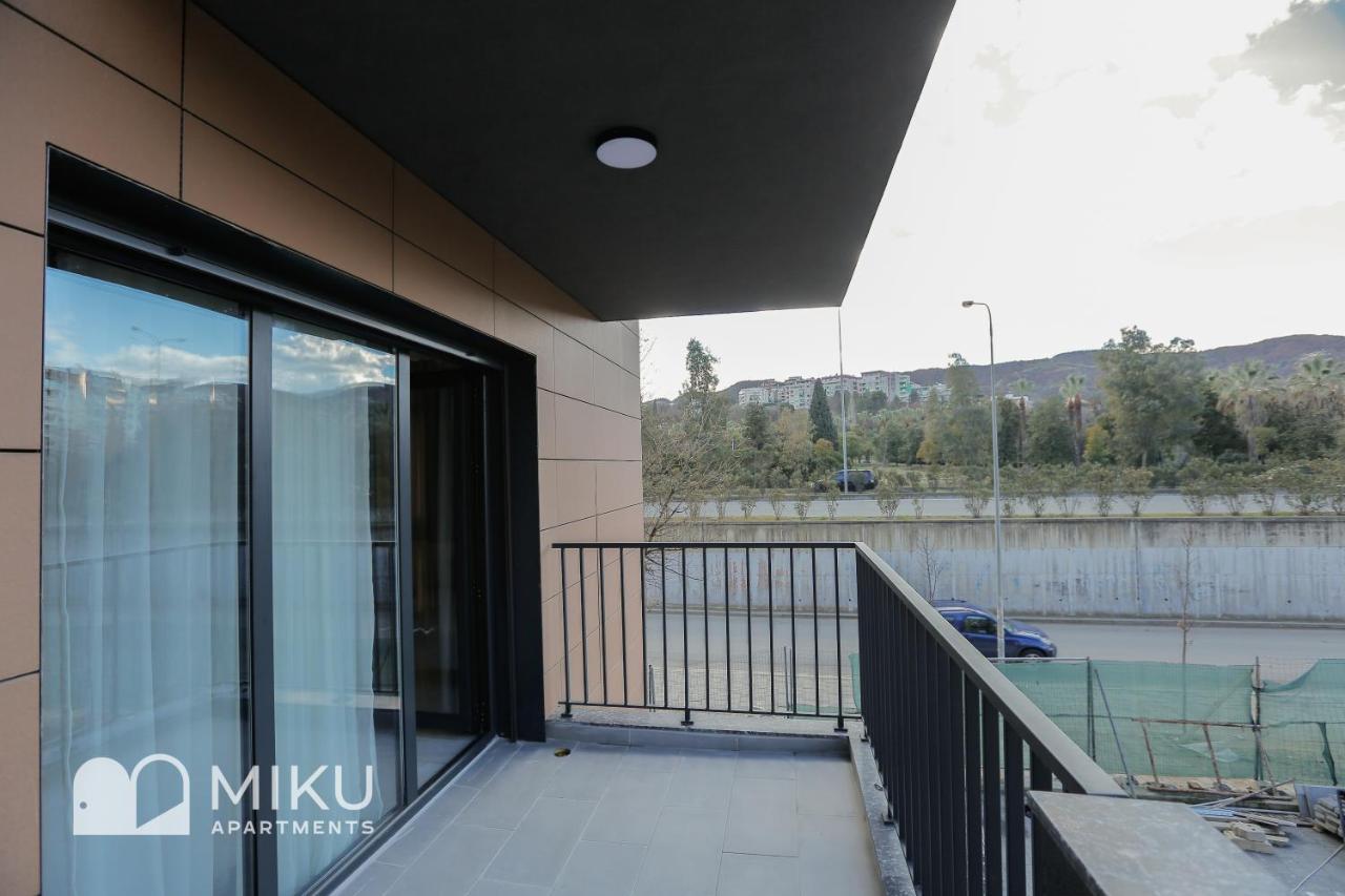 Miku Apartment - Glamorous 1Bedroom Apartment At Olympic Residence ติรานา ภายนอก รูปภาพ