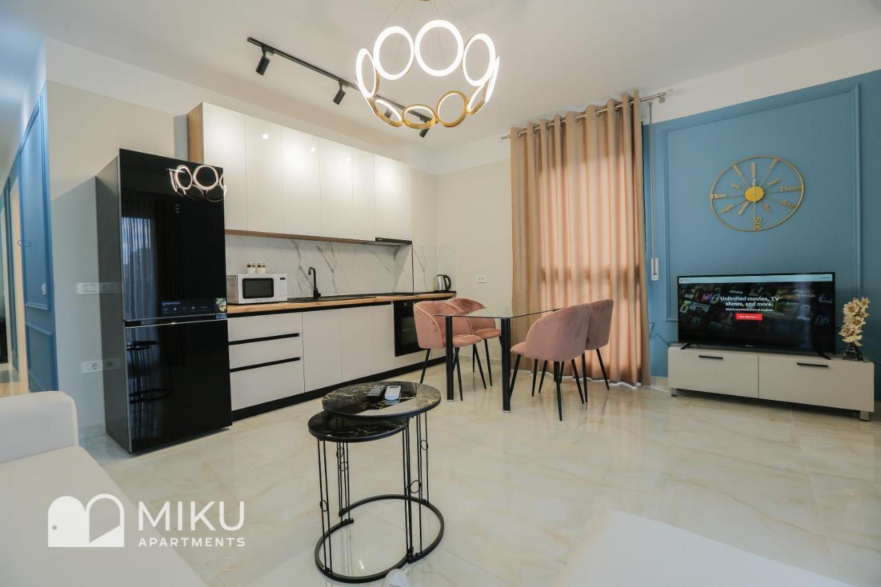 Miku Apartment - Glamorous 1Bedroom Apartment At Olympic Residence ติรานา ภายนอก รูปภาพ