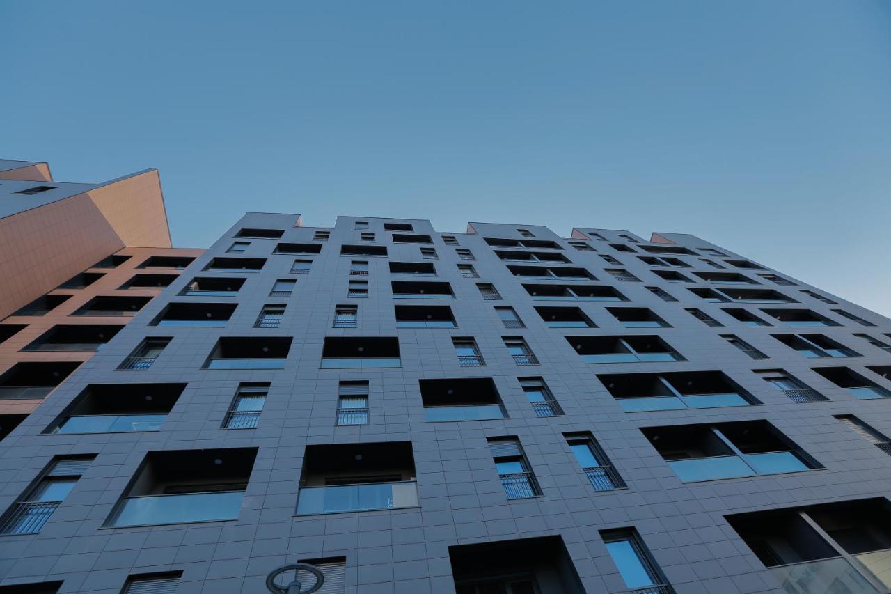 Miku Apartment - Glamorous 1Bedroom Apartment At Olympic Residence ติรานา ภายนอก รูปภาพ